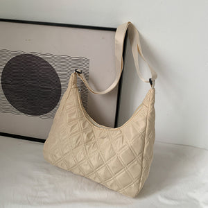 Affluent Lattice Pattern Shoulder Bag