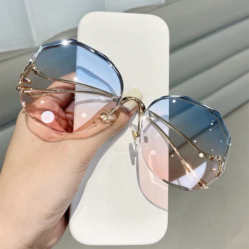 Affluent Trimmed Lens Sunglasses