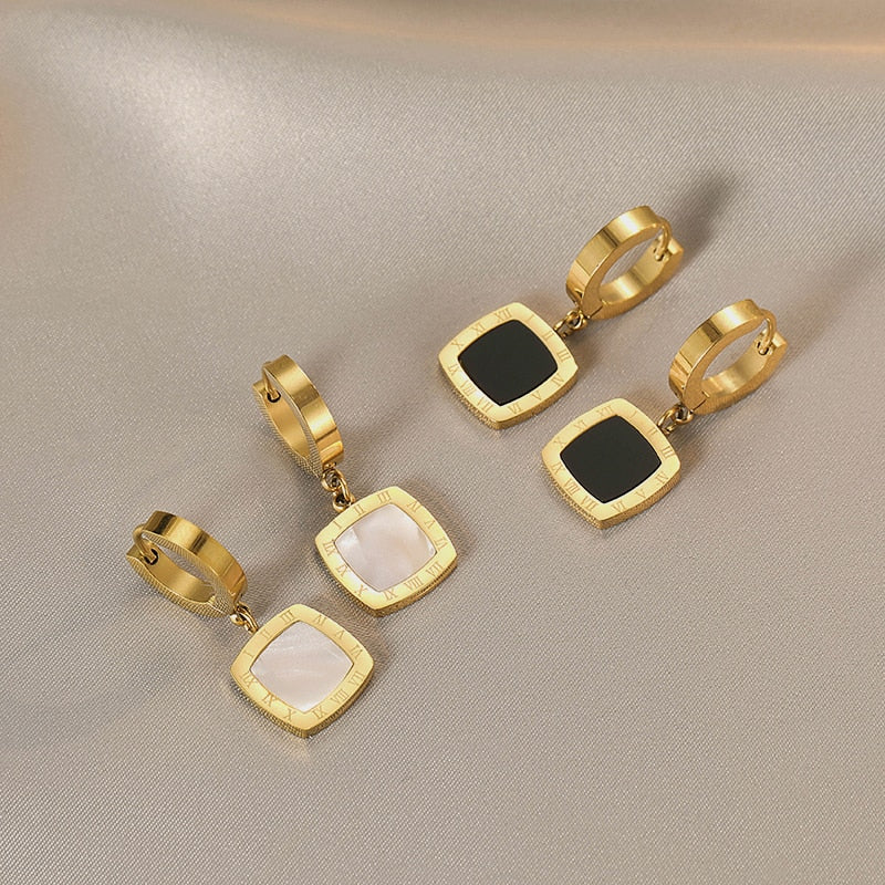 Affluent Roman Numeri Earrings