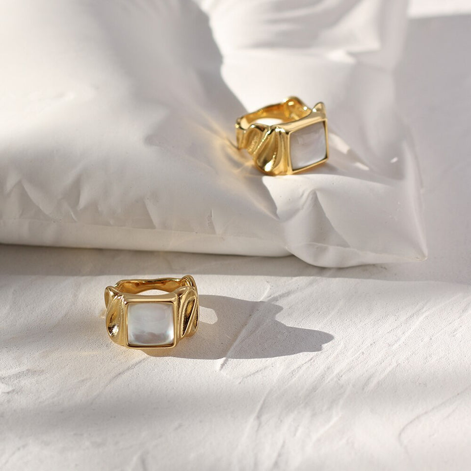 Affluent White Shell Square Ring