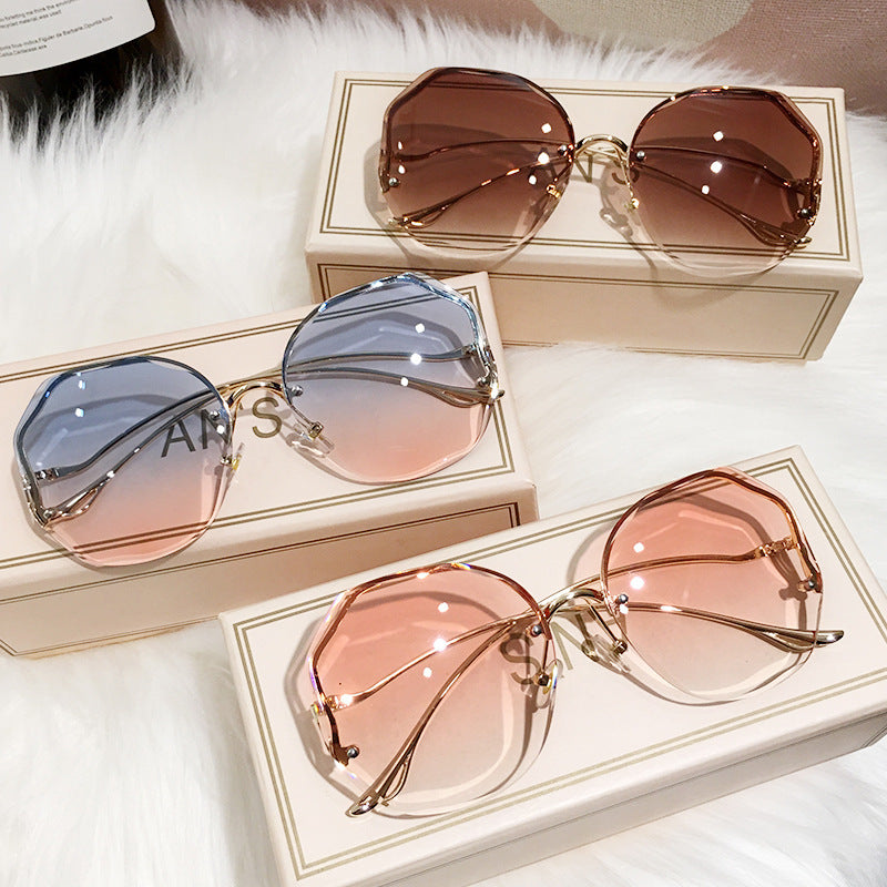 Affluent Trimmed Lens Sunglasses