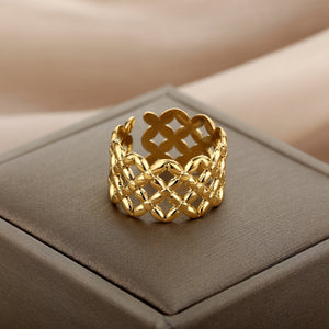 Affluent Mesh Ring