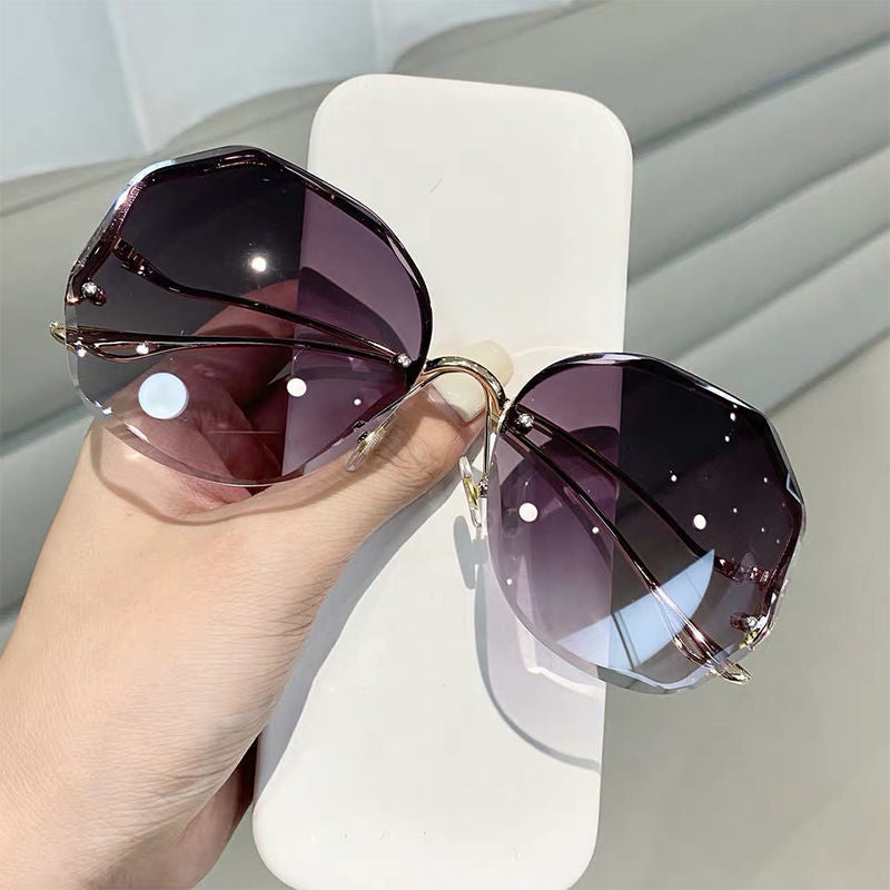 Affluent Trimmed Lens Sunglasses